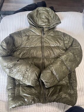 Patagonia Olive Green Quilted Puffer Jacket with Hood